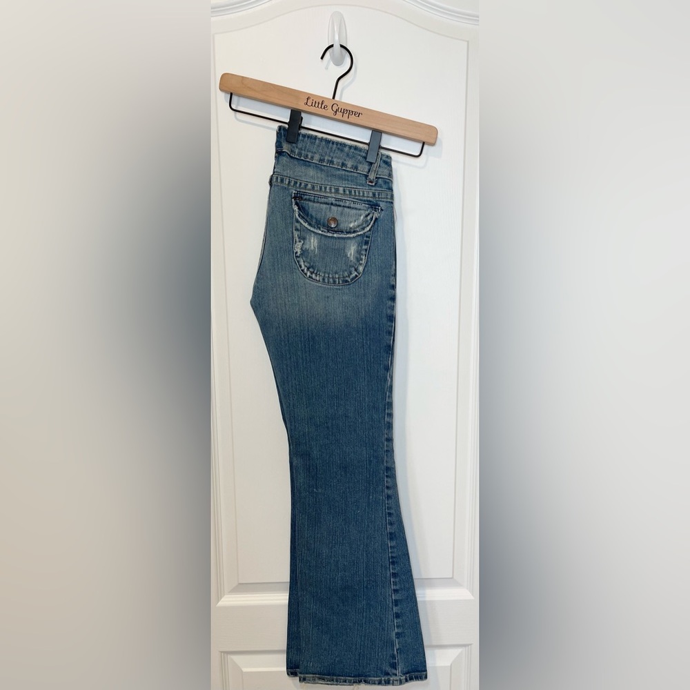 Aeropostale flare, Low Rise, size 3/4 SHORT/Petite
